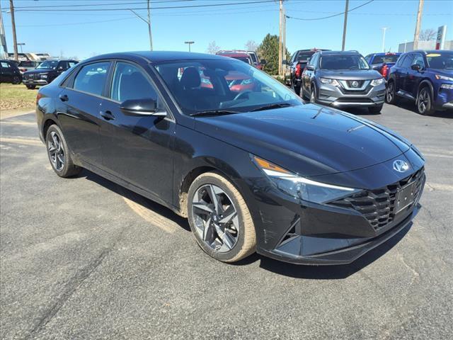 used 2023 Hyundai Elantra car