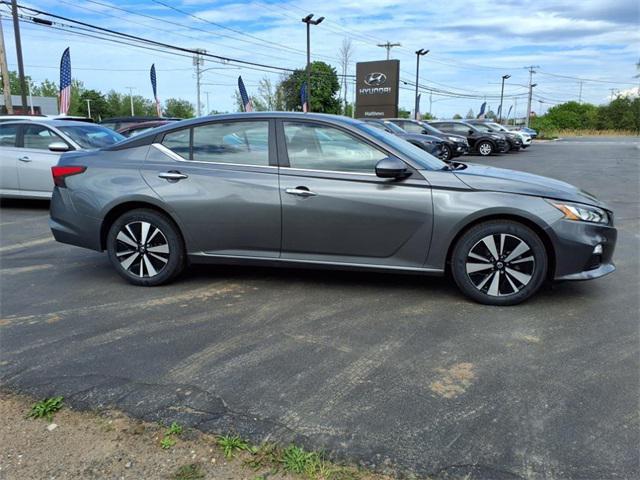 used 2022 Nissan Altima car, priced at $23,999