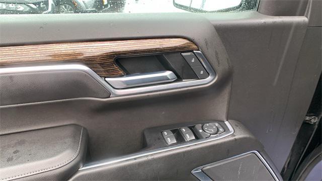 used 2022 GMC Sierra 1500 car, priced at $36,575