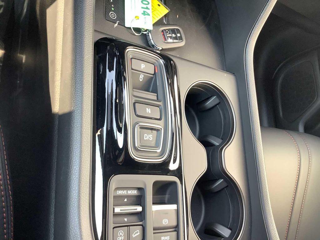 new 2025 Honda Pilot car, priced at $48,895