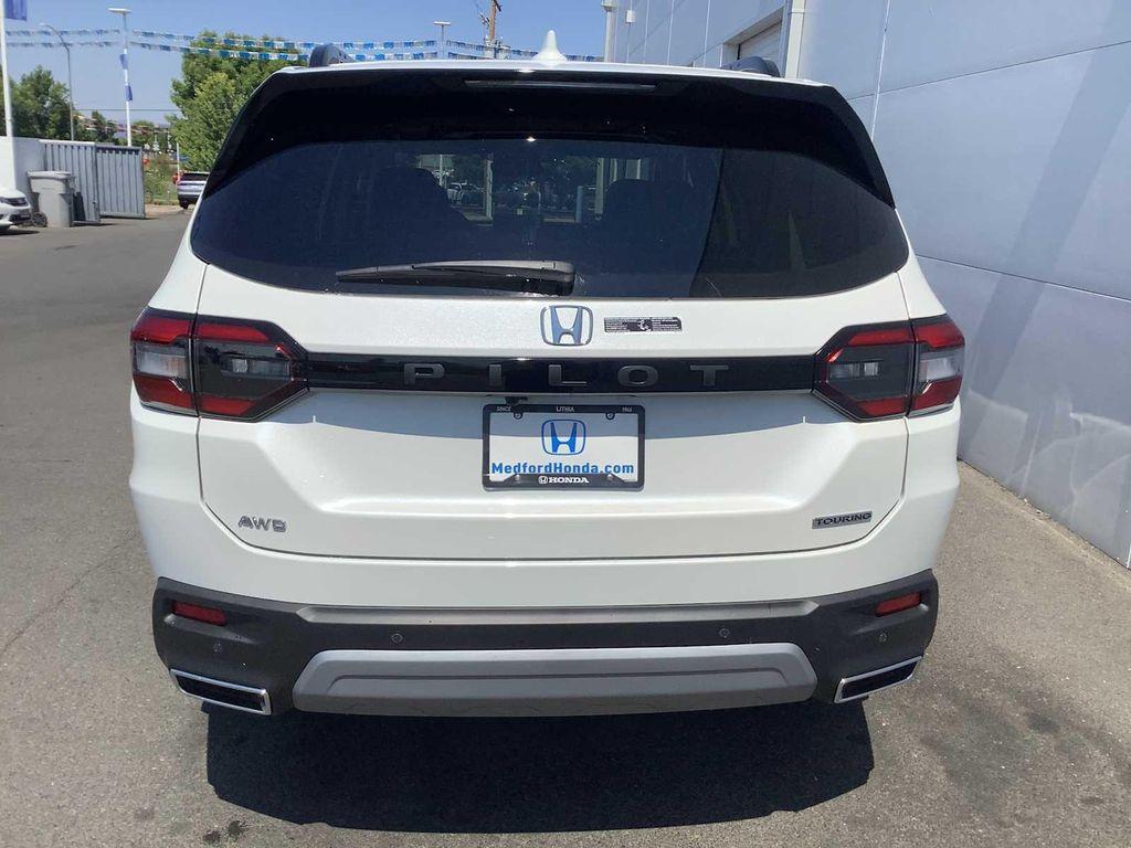 new 2025 Honda Pilot car, priced at $48,908