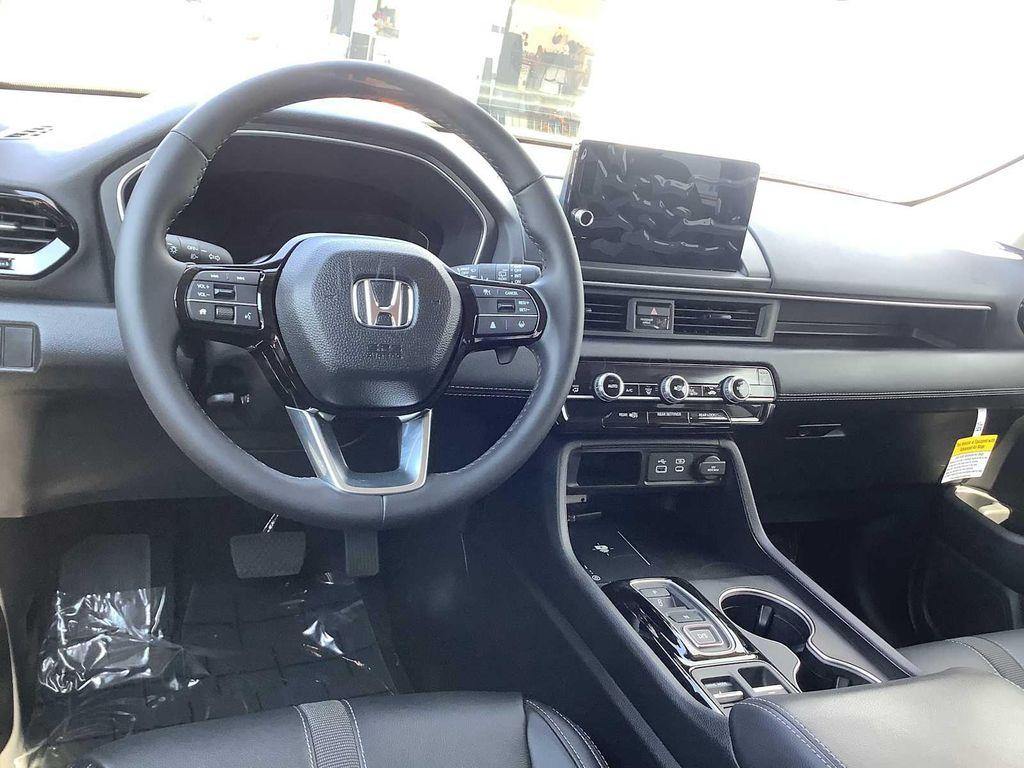 new 2025 Honda Pilot car, priced at $48,908