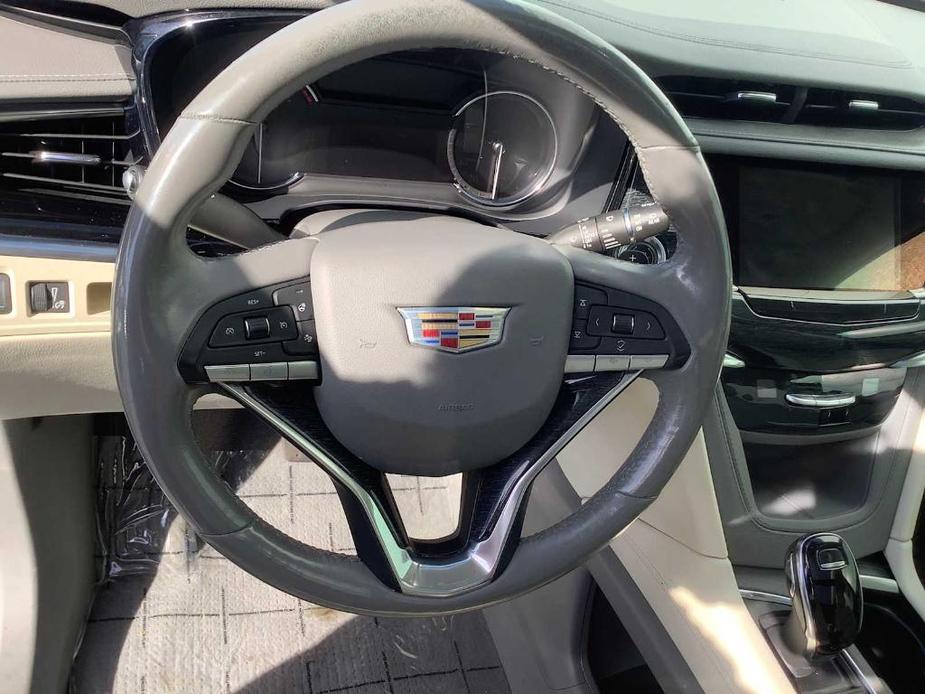 used 2022 Cadillac XT6 car, priced at $23,979