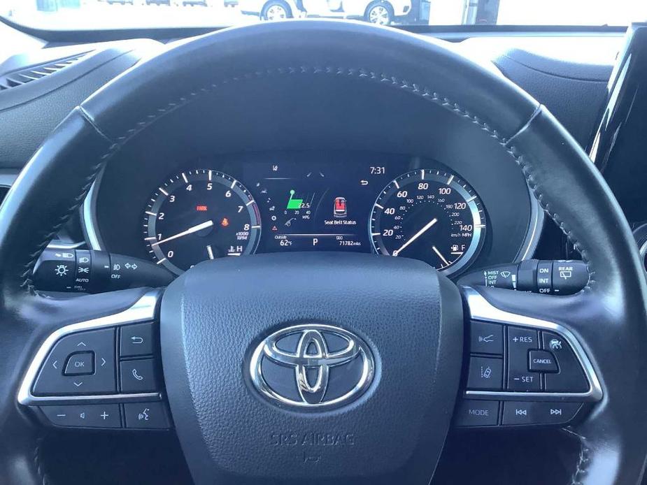 used 2021 Toyota Highlander car, priced at $34,985