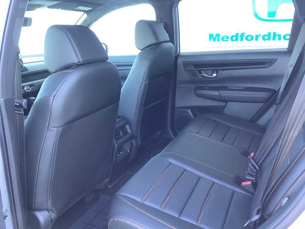 new 2026 Honda CR-V Hybrid car, priced at $39,833