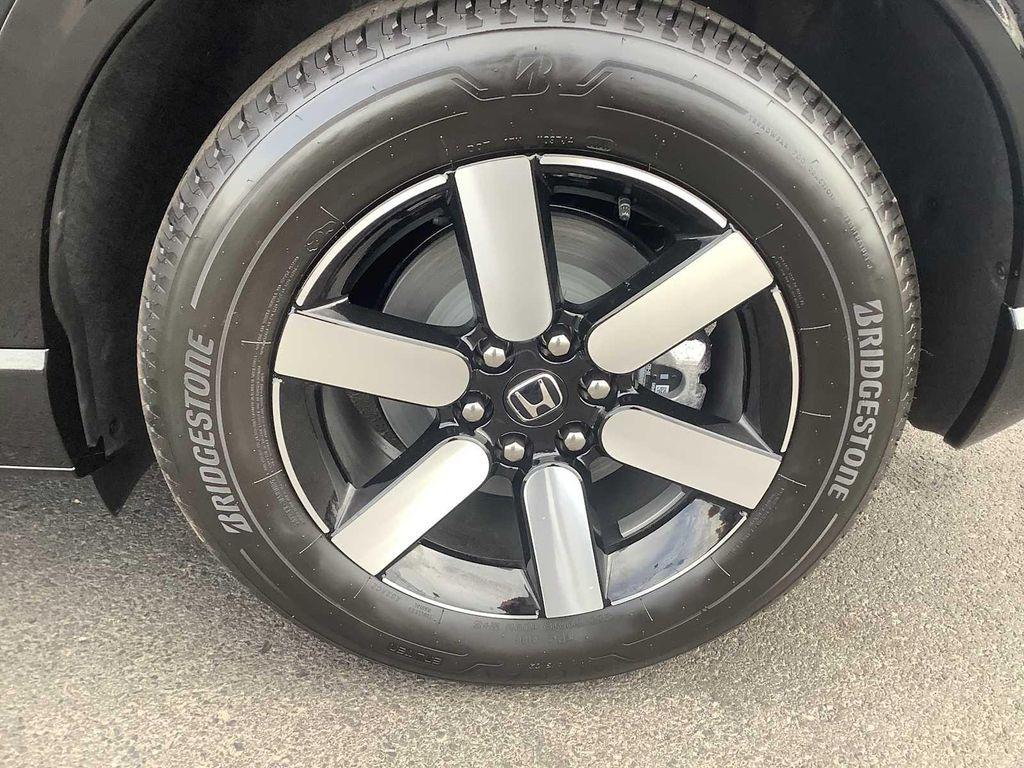 new 2025 Honda Prologue car, priced at $52,411