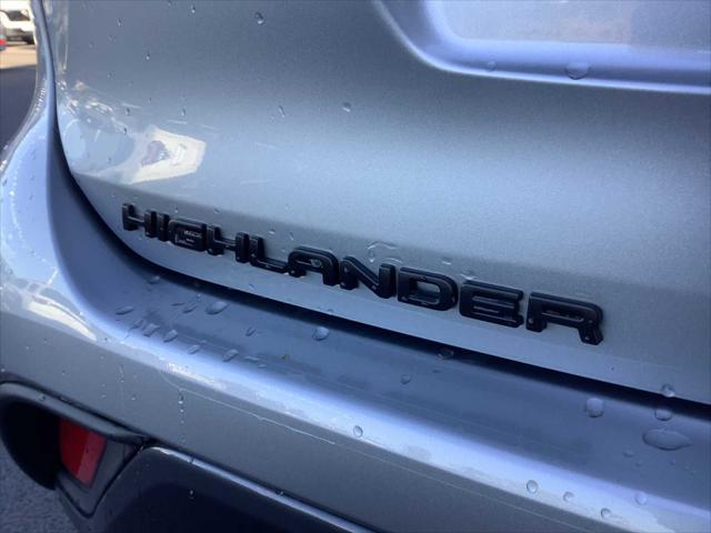 used 2023 Toyota Highlander Hybrid car, priced at $50,985