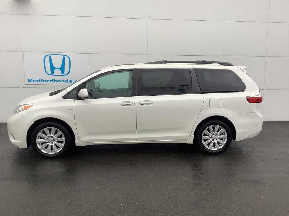 used 2017 Toyota Sienna car, priced at $22,979
