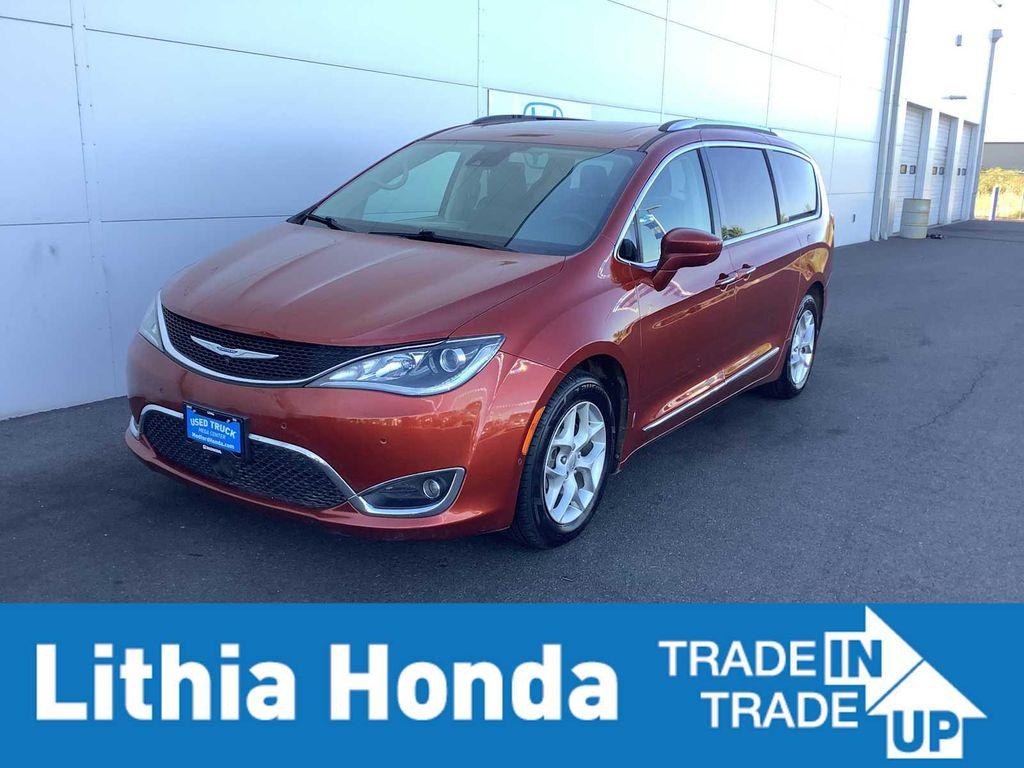 used 2018 Chrysler Pacifica car, priced at $15,967