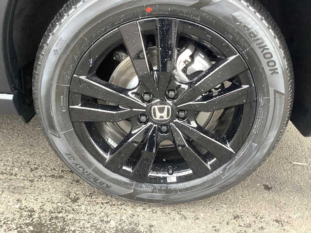 new 2026 Honda HR-V car, priced at $29,814