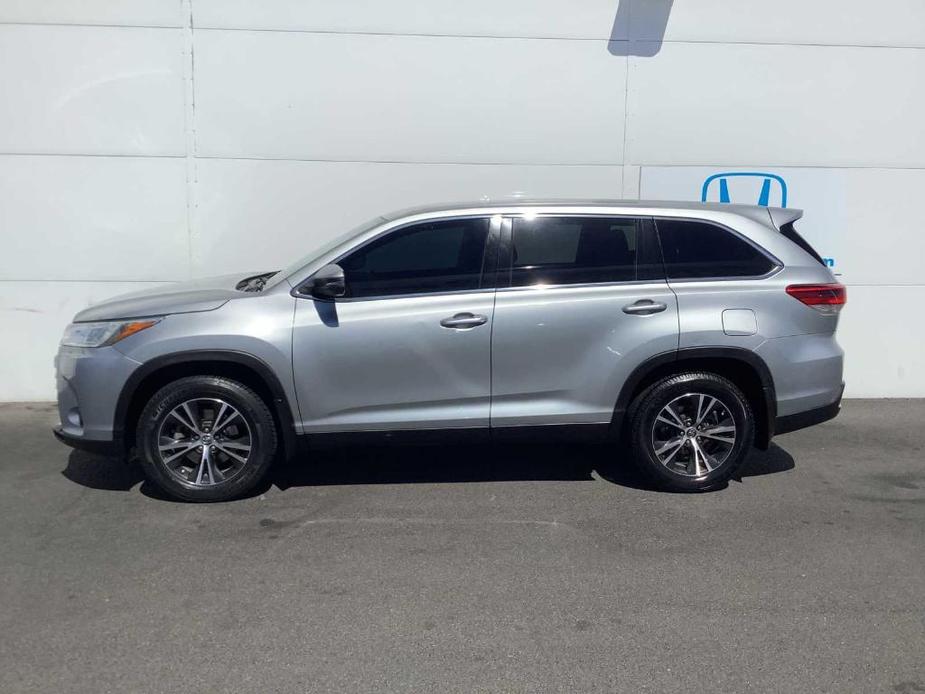 used 2019 Toyota Highlander car, priced at $23,979