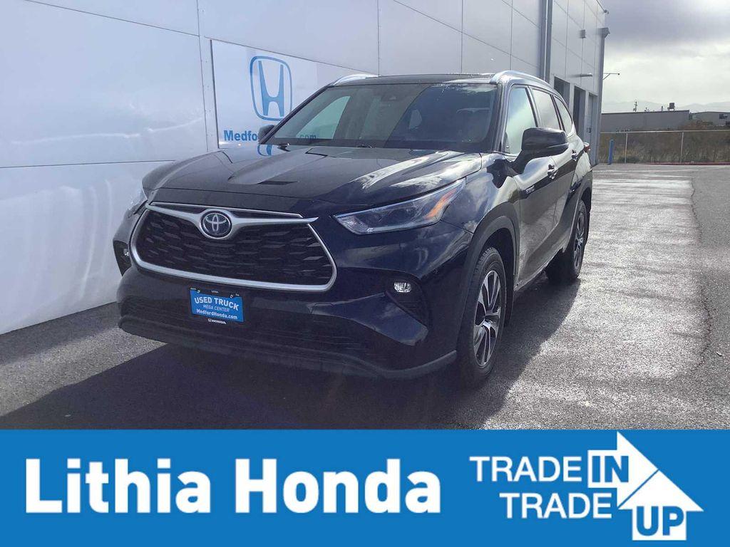 used 2021 Toyota Highlander Hybrid car, priced at $30,757