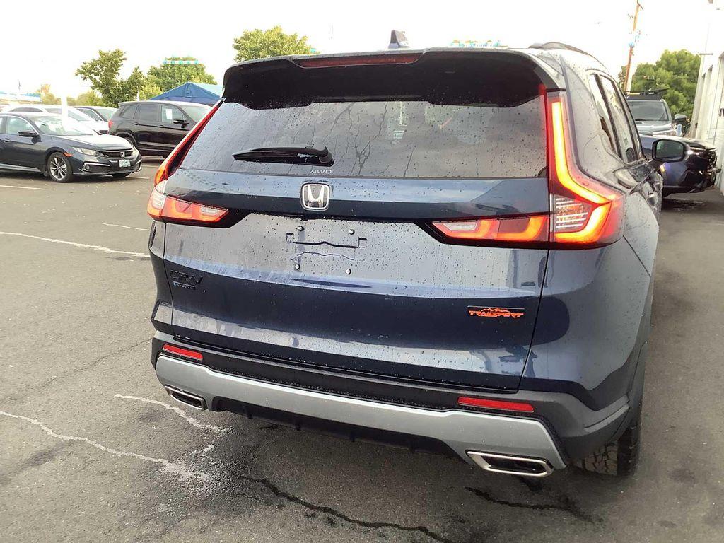 new 2026 Honda CR-V Hybrid car, priced at $38,795