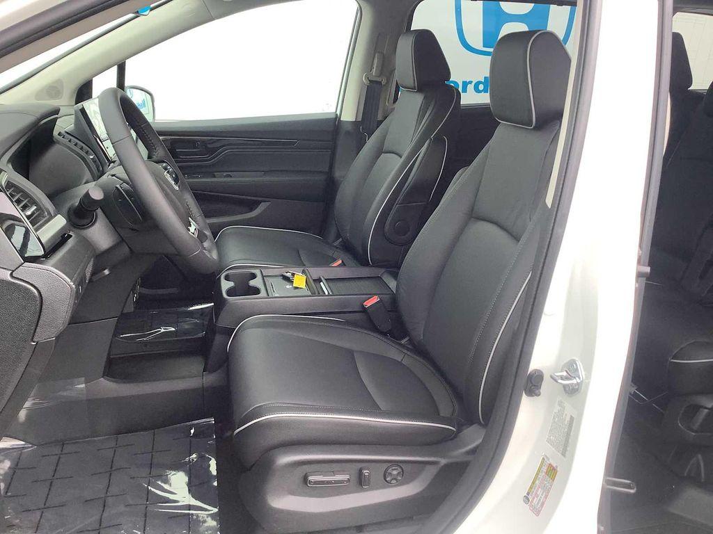 new 2026 Honda Odyssey car, priced at $47,945