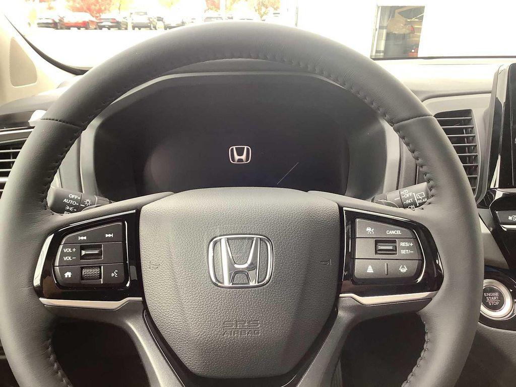 new 2026 Honda Odyssey car, priced at $47,945