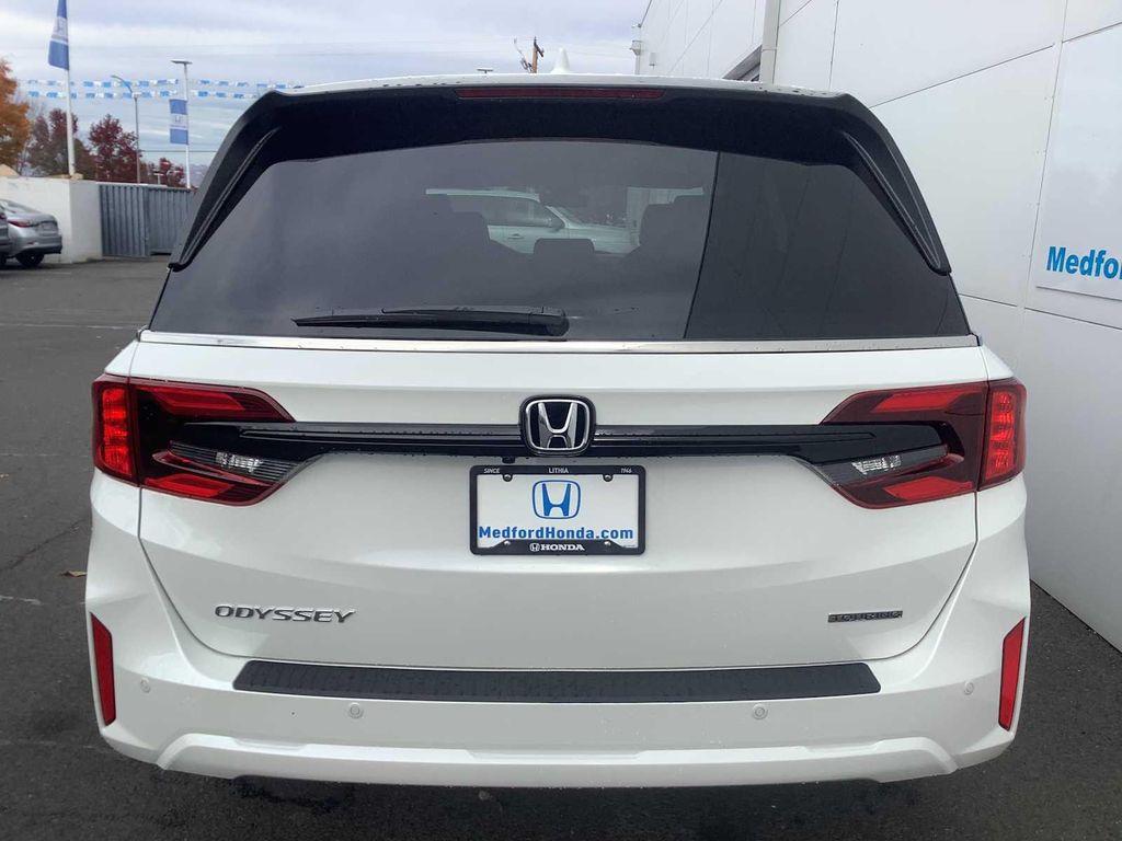 new 2026 Honda Odyssey car, priced at $47,945