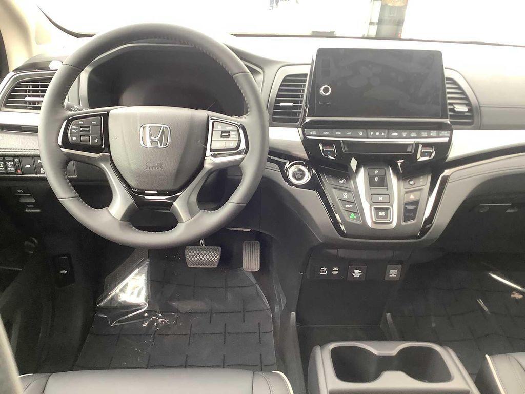 new 2026 Honda Odyssey car, priced at $47,945
