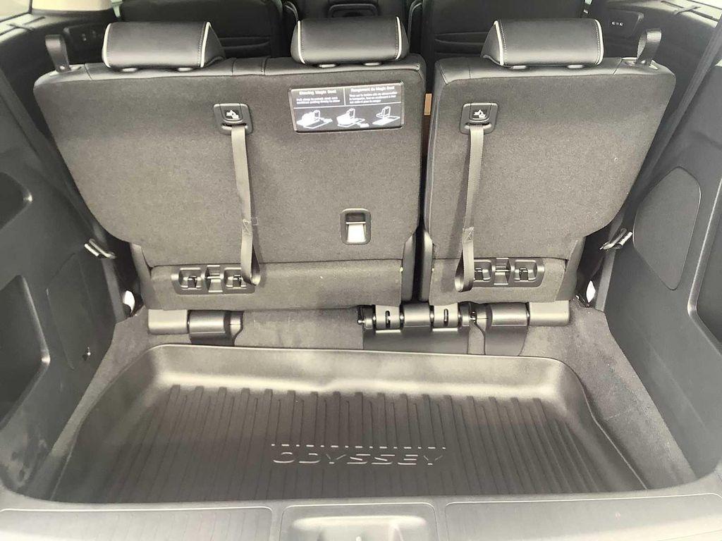 new 2026 Honda Odyssey car, priced at $47,945