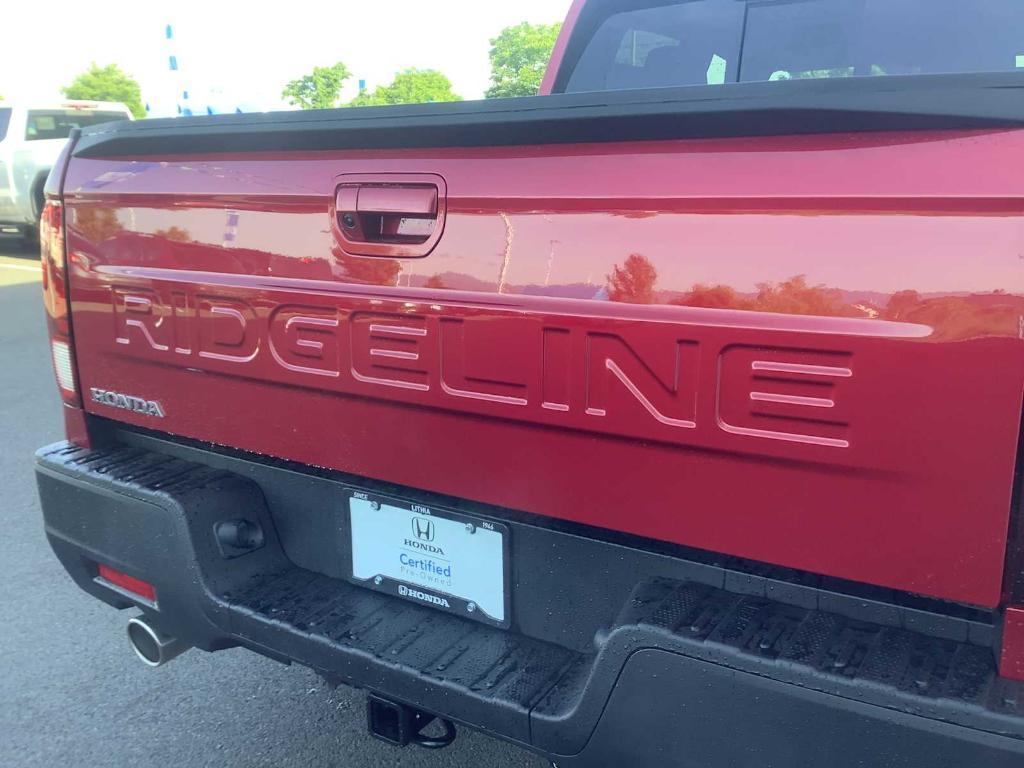 new 2025 Honda Ridgeline car, priced at $42,193