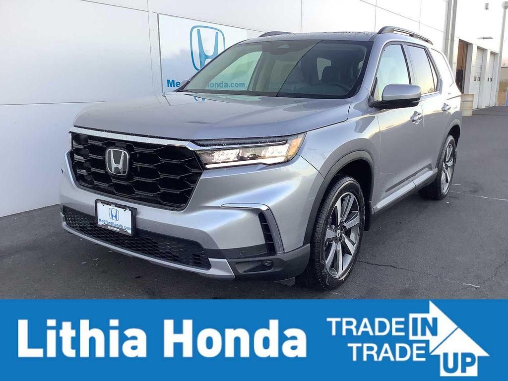new 2025 Honda Pilot car, priced at $49,825