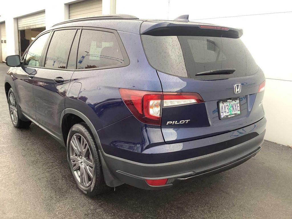 used 2022 Honda Pilot car, priced at $33,567