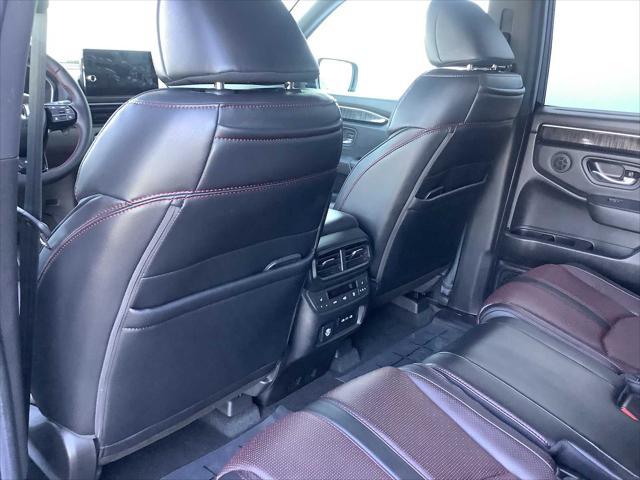 new 2025 Honda Pilot car, priced at $52,804