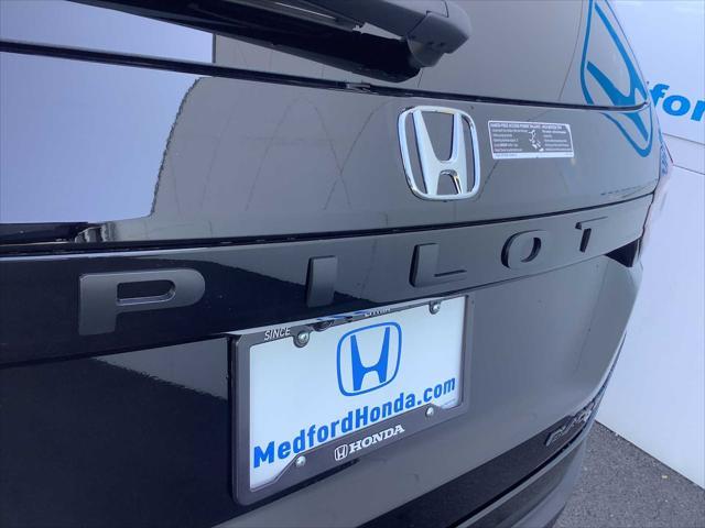 new 2025 Honda Pilot car, priced at $52,804