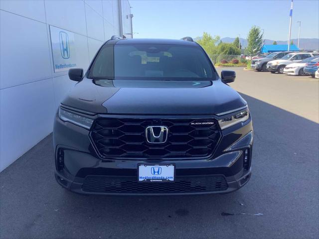 new 2025 Honda Pilot car, priced at $52,804
