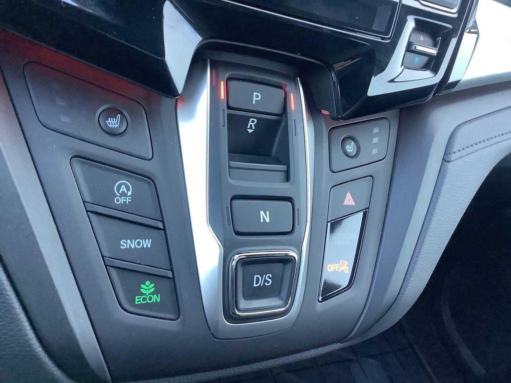 used 2024 Honda Odyssey car, priced at $42,467