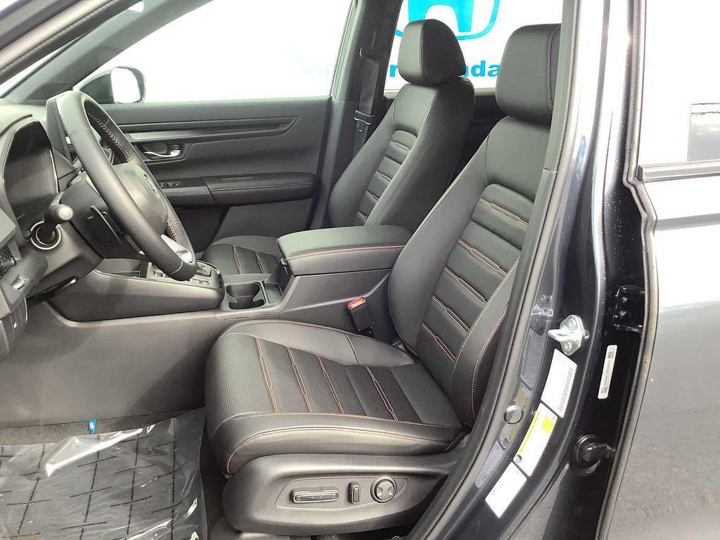 new 2026 Honda CR-V Hybrid car, priced at $39,833