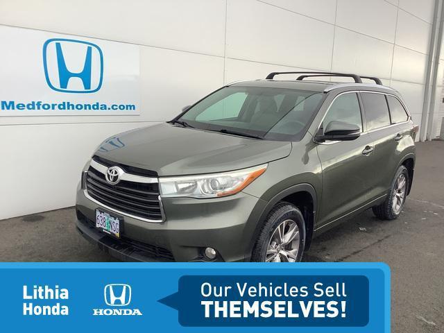 used 2015 Toyota Highlander car, priced at $21,967