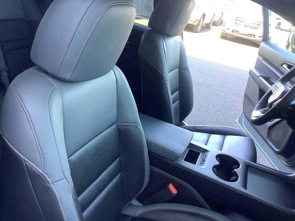 new 2025 Honda Prologue car, priced at $44,866