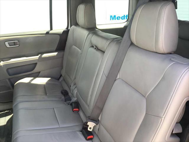 used 2013 Honda Pilot car, priced at $9,995