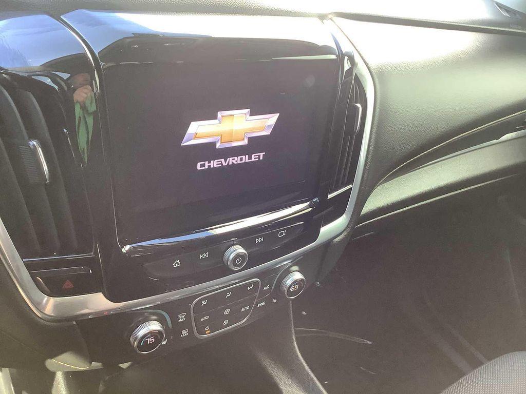used 2020 Chevrolet Traverse car, priced at $22,167