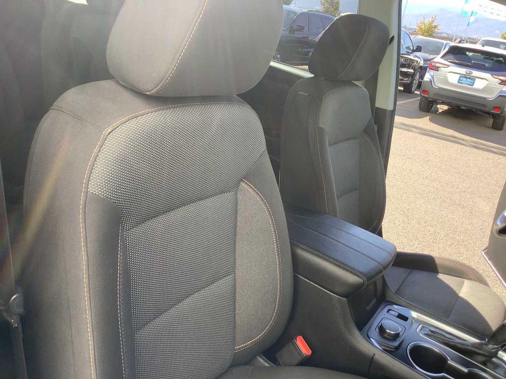 used 2020 Chevrolet Traverse car, priced at $22,167