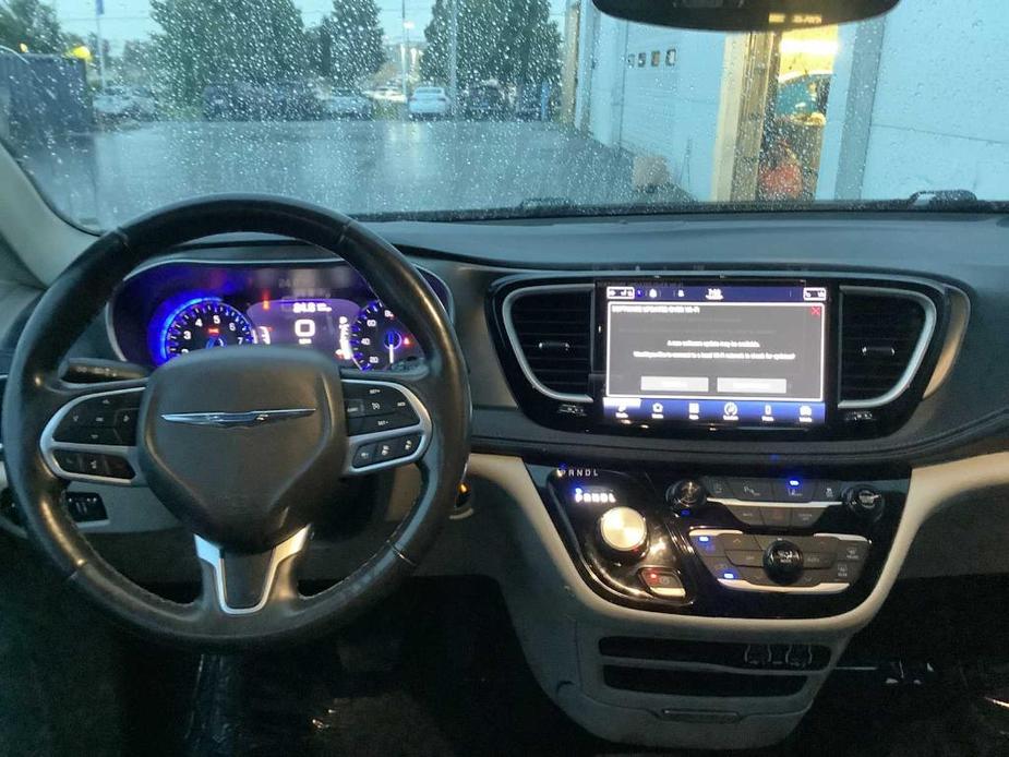 used 2021 Chrysler Pacifica car, priced at $23,787