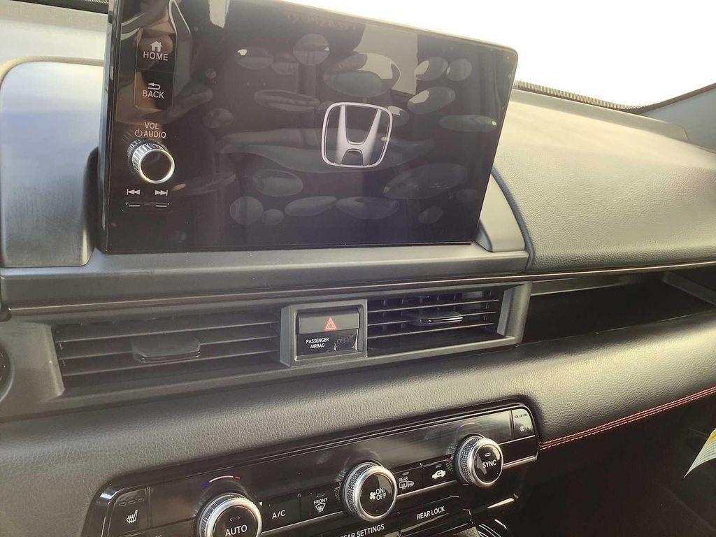 new 2025 Honda Pilot car, priced at $48,850