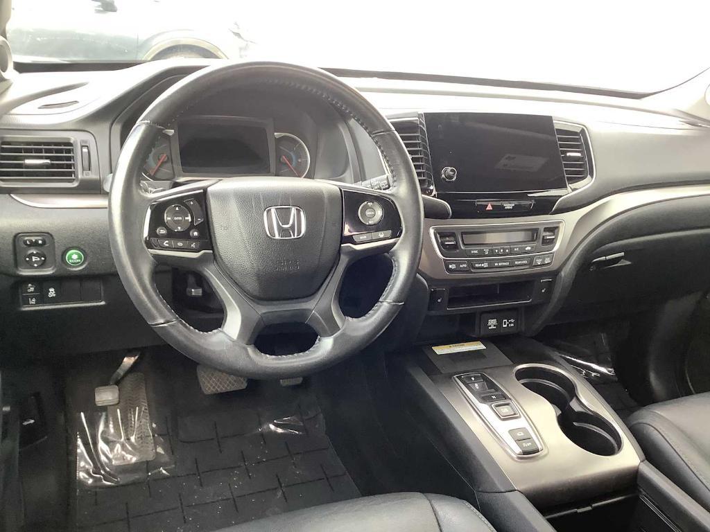 used 2022 Honda Pilot car, priced at $31,967