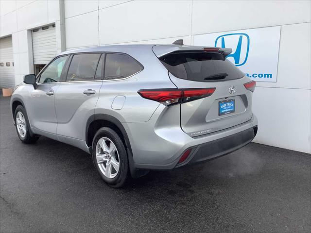 used 2022 Toyota Highlander car, priced at $30,967