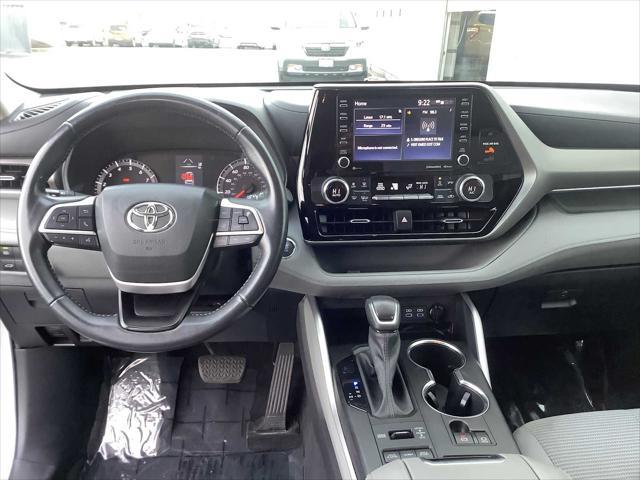 used 2022 Toyota Highlander car, priced at $30,967