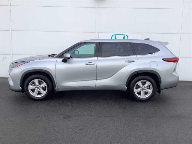 used 2022 Toyota Highlander car, priced at $30,967