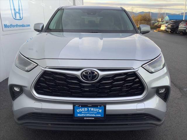 used 2022 Toyota Highlander car, priced at $30,967