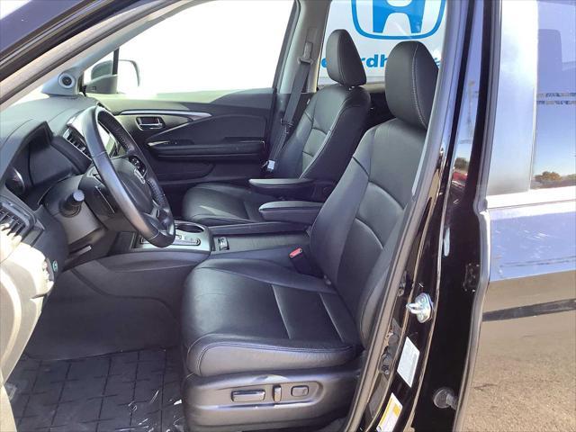 used 2022 Honda Pilot car, priced at $35,976