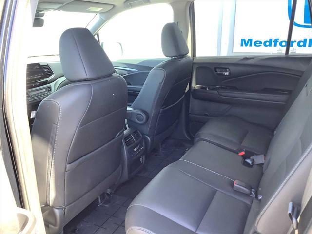 used 2022 Honda Pilot car, priced at $35,976