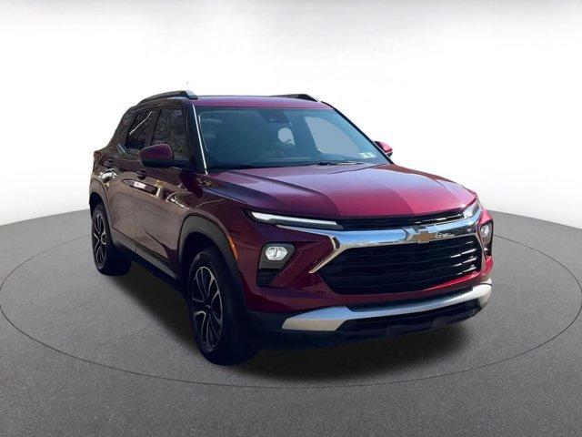 used 2025 Chevrolet TrailBlazer car, priced at $22,320