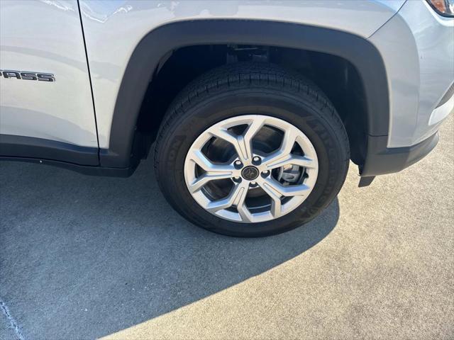 new 2025 Jeep Compass car, priced at $26,090