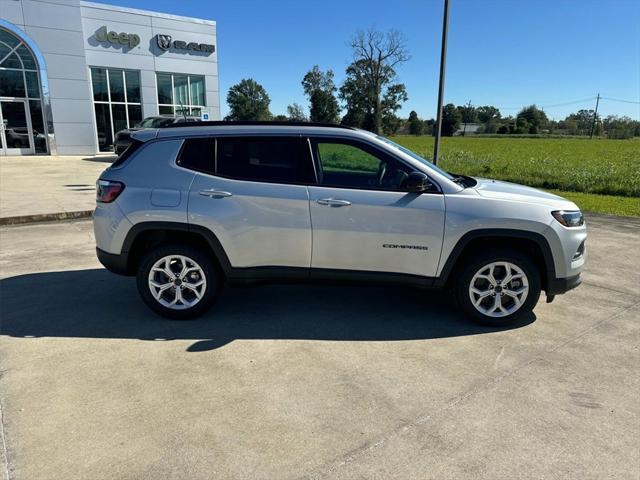 new 2025 Jeep Compass car, priced at $30,360