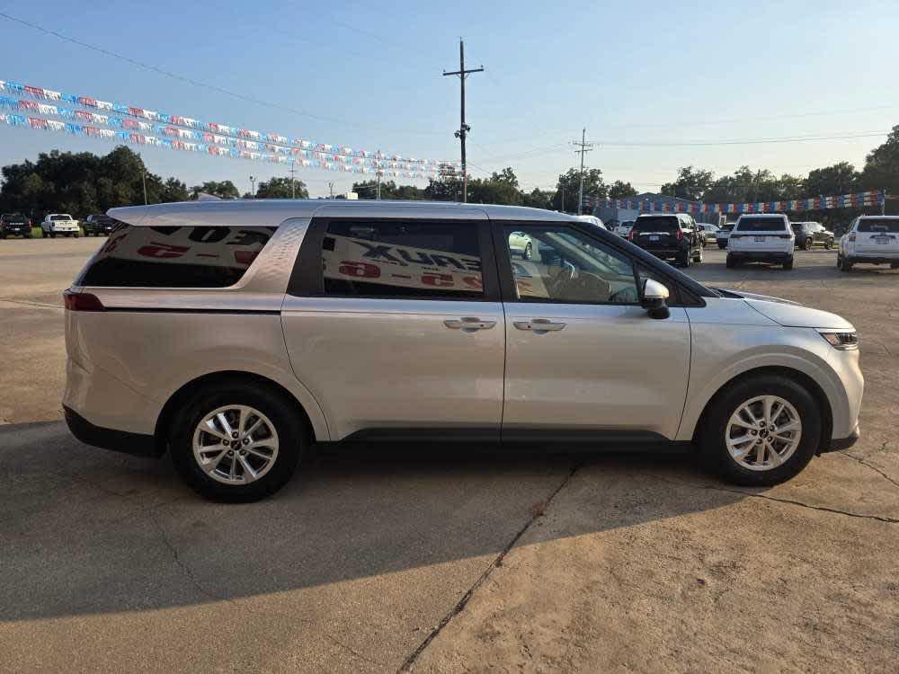 used 2023 Kia Carnival car, priced at $25,997