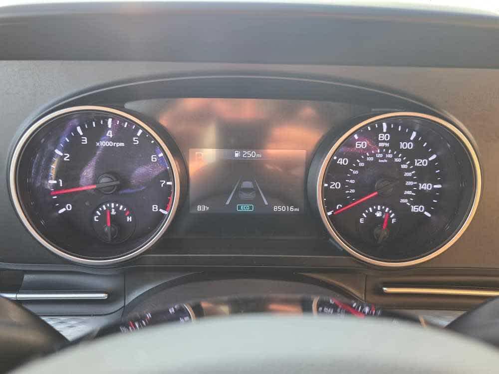 used 2023 Kia Carnival car, priced at $25,997