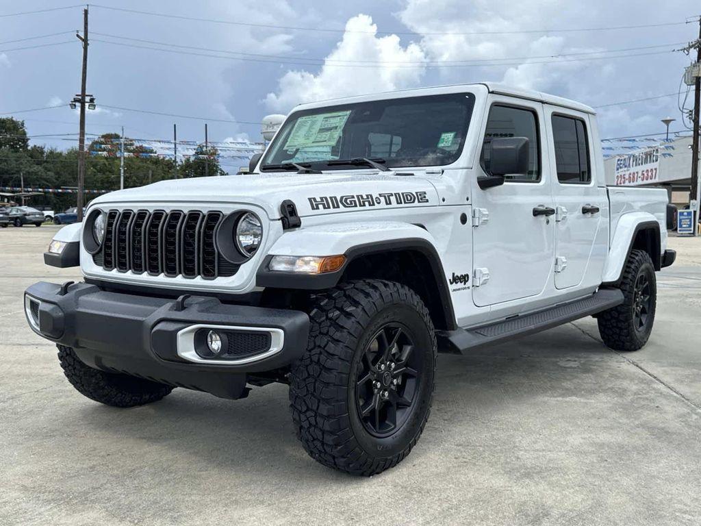 new 2025 Jeep Gladiator car, priced at $41,060